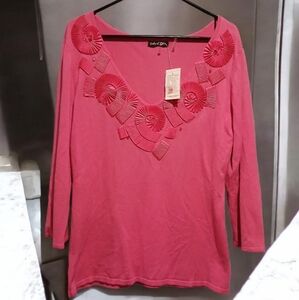 Gaby & Eden Pink Vneck Top Sweater Appliques Womans size XL NWT